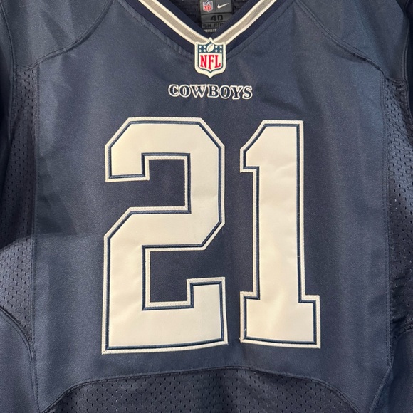 Nike Dallas Cowboys Ezekiel Elliott Jersey - Picture 5 of 9